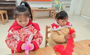 瓦甸幼儿园中班“爱的绽放，三八暖心行”主题活动报道